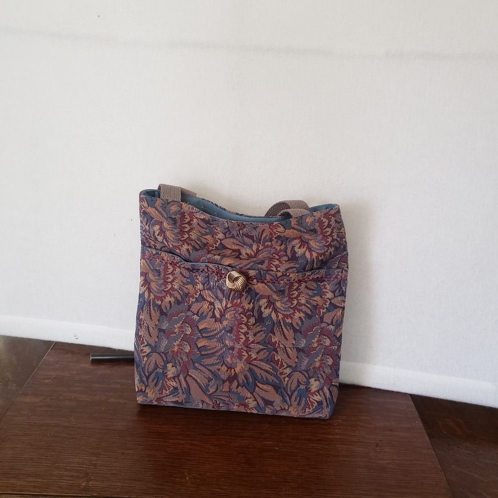 Purse - Picture 1 of 3